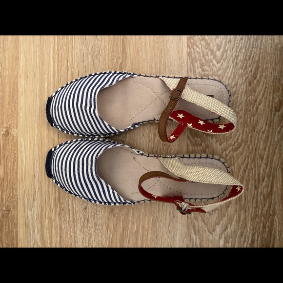 NEW White Mountain Espadrilles White/Navy Sz 9.5 - Picture 2 of 2